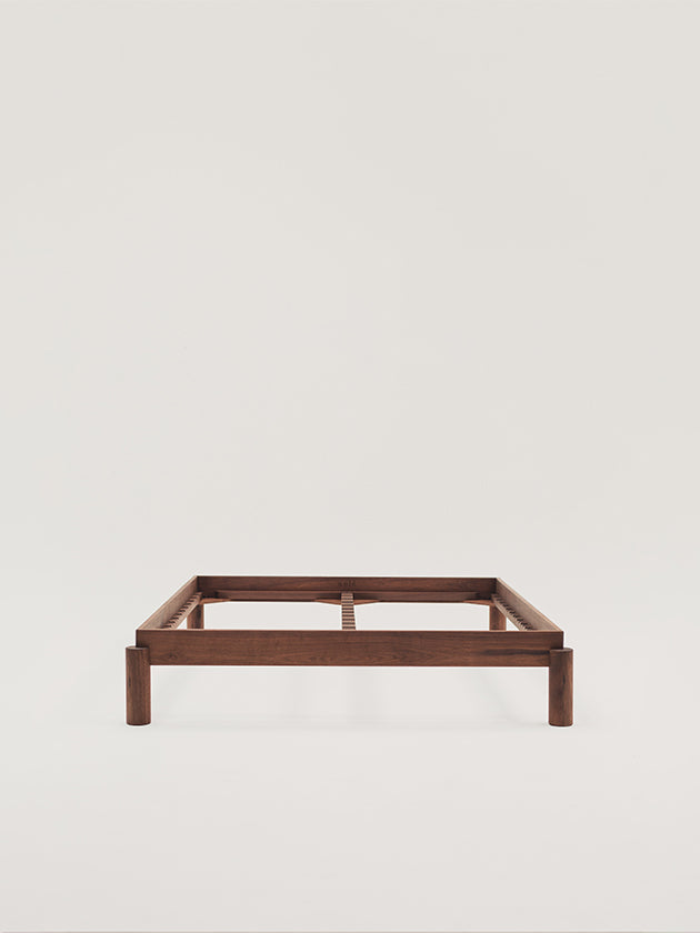 18° Bed | Walnut - Outlet