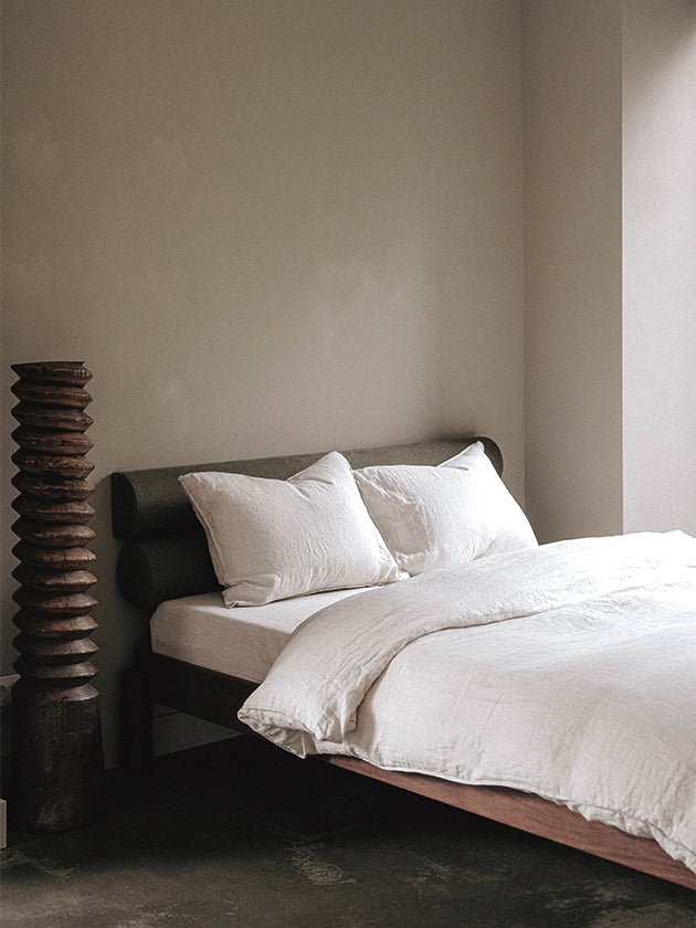 18° Bed | Walnut - Outlet