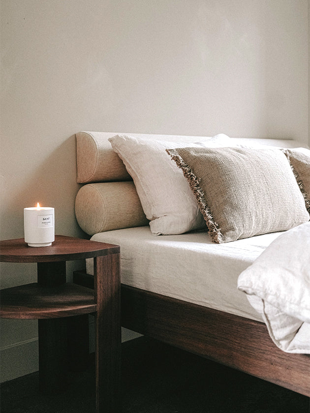 18° Bed | Walnut