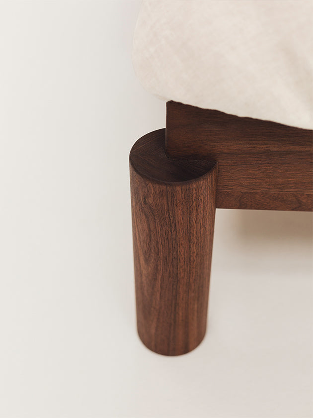 18° Bed | Walnut - Outlet