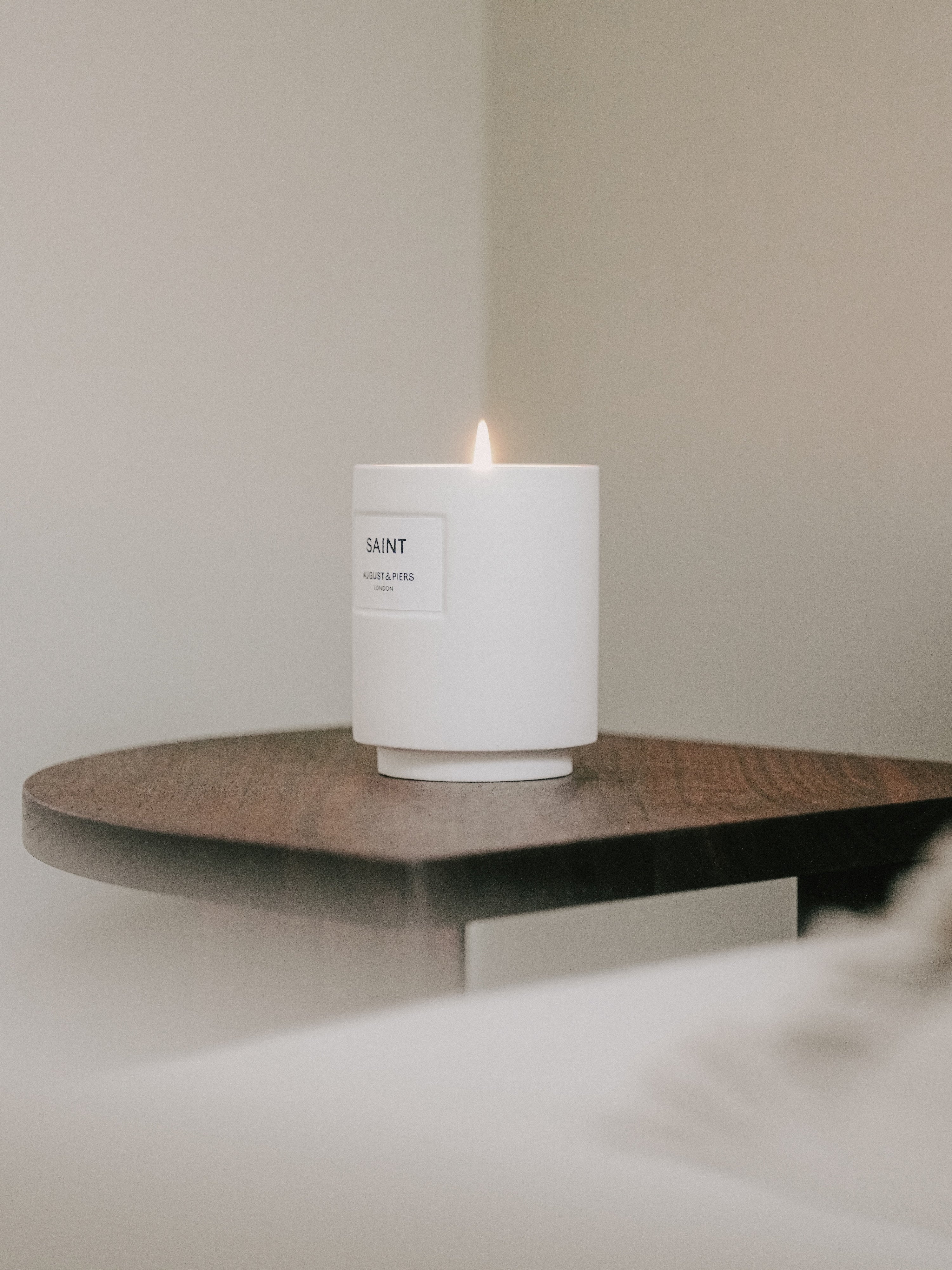 Crescent | Walnut - Outlet