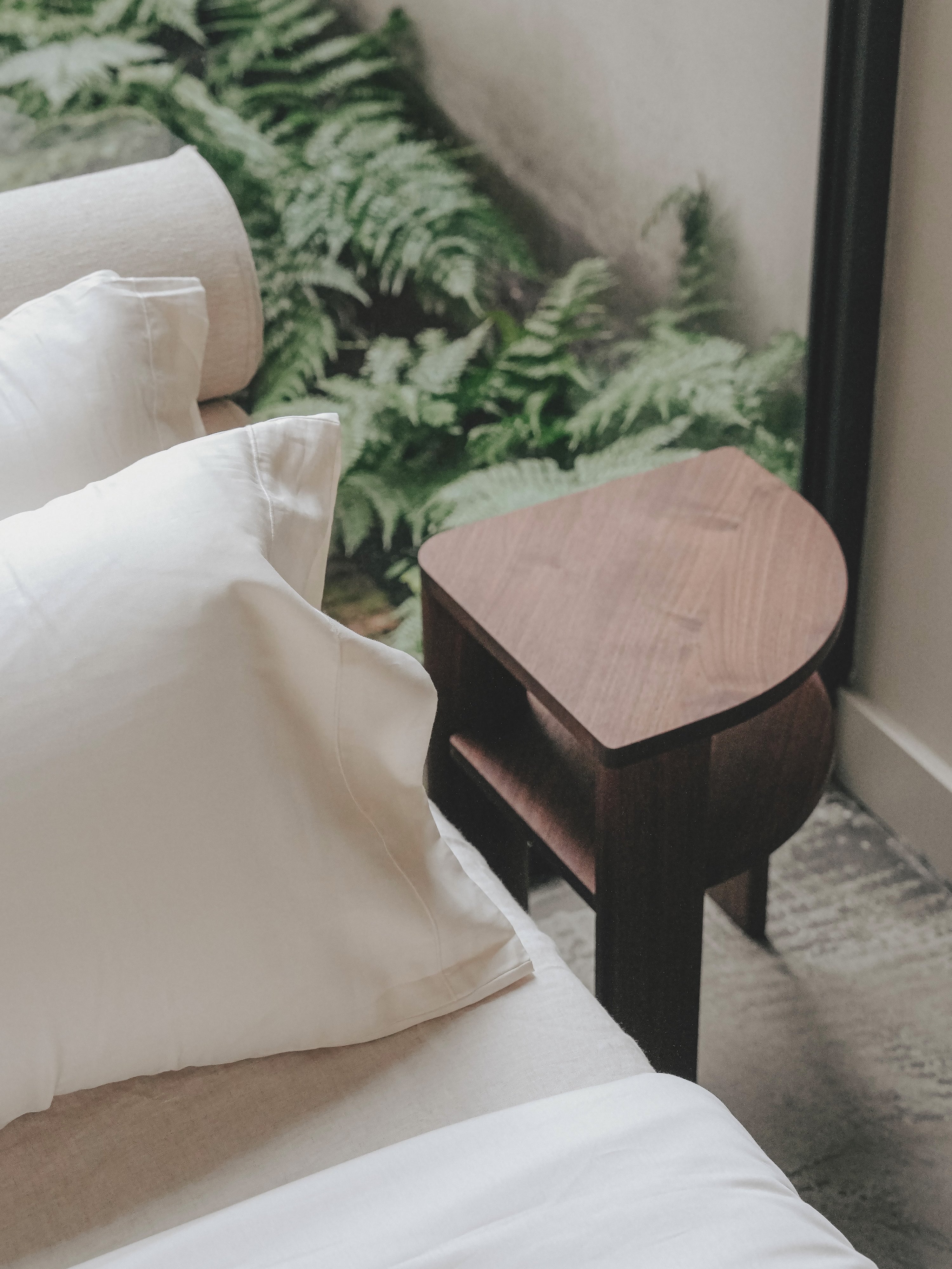 Crescent | Walnut